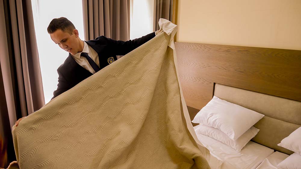 housekeeping_8_3c.jpg